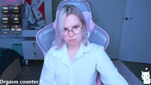 Kira online show from July 29, 4:40 pm