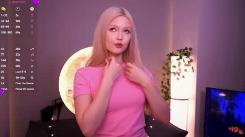 Elsa online show from November 27, 8:23 pm