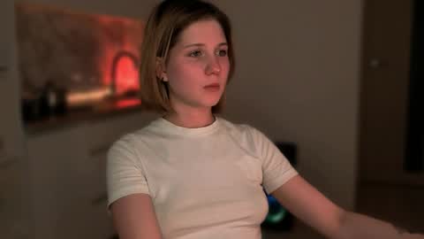 Mira online show from April 7, 10:23 pm