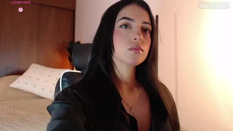 Eliza online show from April 29, 2:42 pm