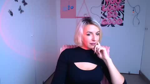 Mishelle online show from December 2, 12:40 pm