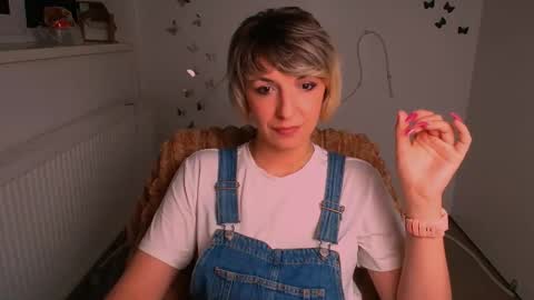 Mishelle online show from May 1, 4:43 pm