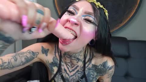 miss___angel online show from October 31, 6:45 pm