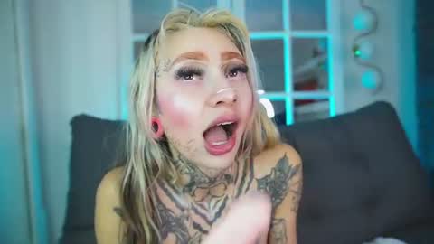 miss___angel online show from July 8, 11:12 am