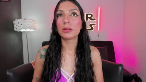 Evangeline online show from April 27, 2:30 am