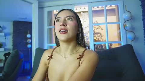 Zoe online show from June 16, 6:09 pm