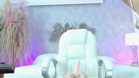 alia online show from February 8, 11:58 am