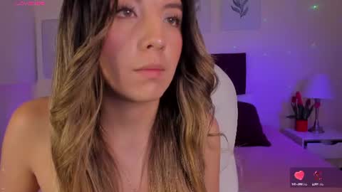 Amanda Reyes online show from June 10, 1:10 pm