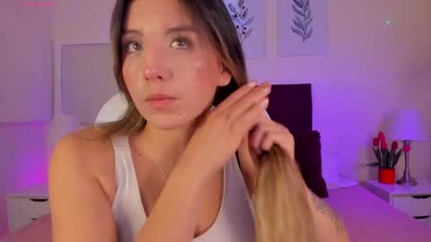 Amanda Reyes online show from June 9, 12:59 pm