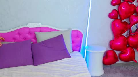 Kris online show from March 13, 1:18 am