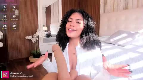 CANDELA CASTRO  online show from February 11, 1:12 pm