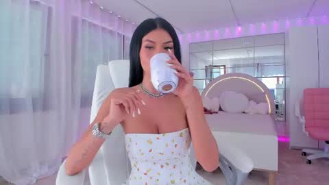 miss_diamond__ online show from June 14, 7:31 am