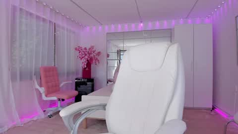 miss_diamond__ online show from July 28, 7:17 am