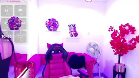 Melanie online show from June 17, 12:28 pm