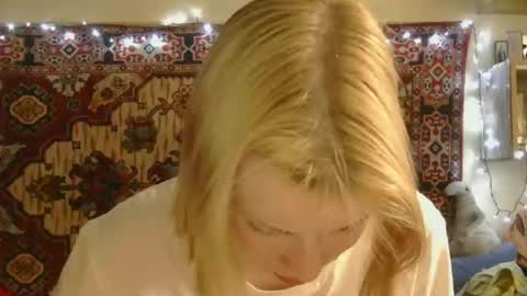 Elis online show from September 25, 12:15 pm