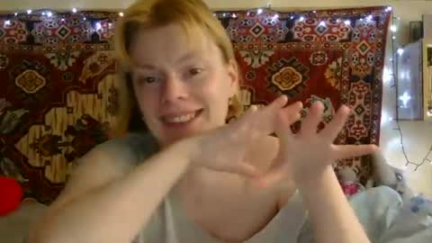 Elis online show from July 9, 11:01 am
