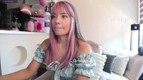 insta    online show from February 27, 5:13 pm