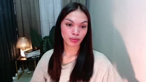 Jhes online show from December 13, 8:15 pm