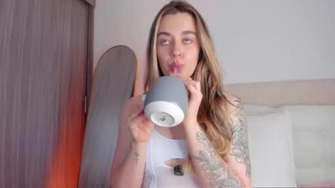 Alana online show from July 16, 3:00 am