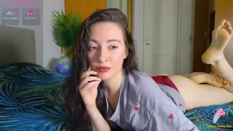 Laura online show from June 18, 10:20 am