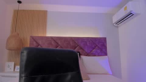 lexy online show from March 4, 7:42 pm