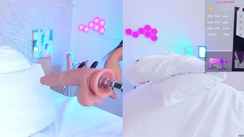 miss_lori_ online show from January 29, 8:35 pm