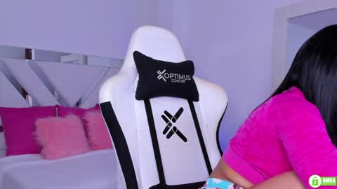   online show from January 10, 7:00 pm