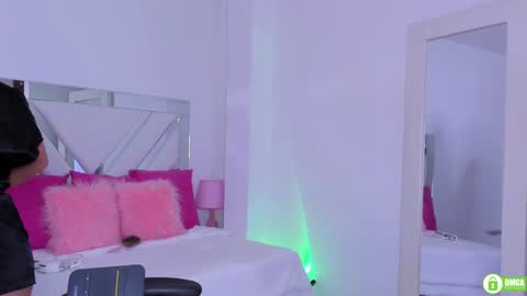   online show from January 24, 10:32 am