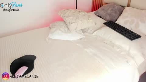 Alejandra  online show from August 3, 4:05 am