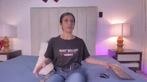 miss_milf_ online show from July 24, 8:16 pm