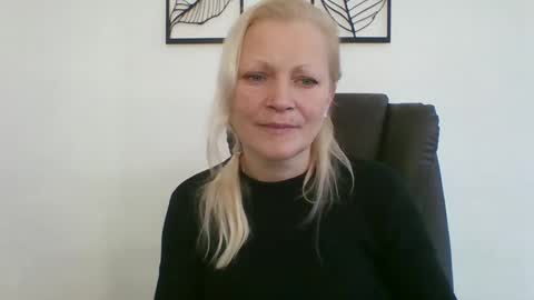 Snapshot of miss_natalix chatting on October 25, 10:34 am miss_natalix online show from October 25, 10:34 am