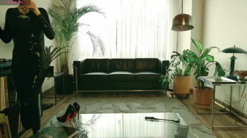 Satori Rose online show from December 31, 10:01 pm