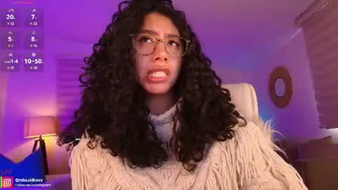 Amy Olivera online show from July 30, 1:12 pm