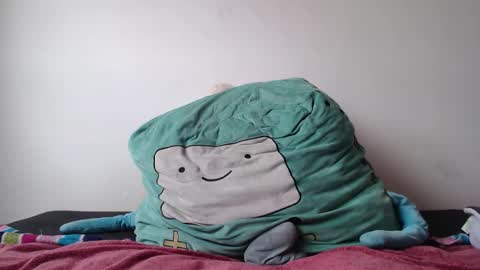 Kortana 2.0 dont forget thumbs up and follow me on twitter online show from October 5, 4:01 pm