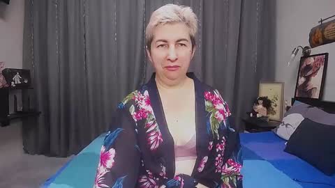 Snapshot of miss_tasha_kom chatting on December 4, 7:06 am miss_tasha_kom online show from December 4, 7:06 am