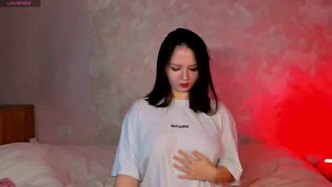 JULIE online show from April 19, 10:15 am