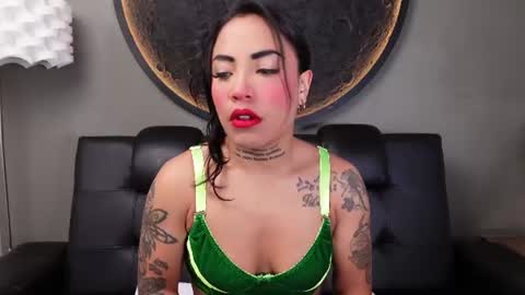 Vaiolette online show from June 22, 11:07 am