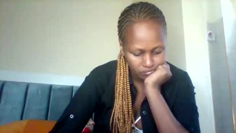 miss_vall online show from January 12, 8:19 am