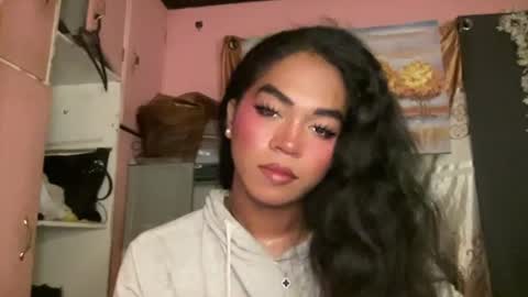 miss_veron_xoxo online show from March 7, 1:29 pm