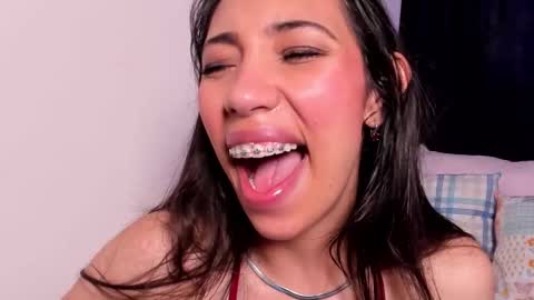 Miss Veronica online show from November 28, 1:47 pm