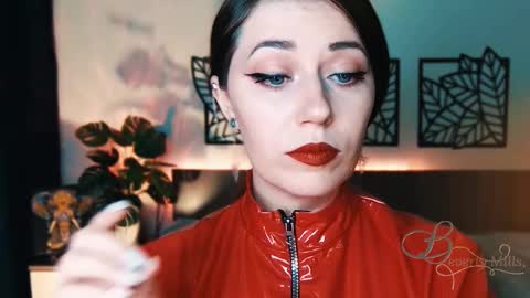 The divine Beverly online show from February 15, 8:44 am