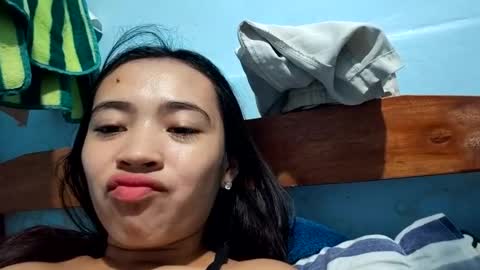 missdelicious79431 online show from July 31, 6:47 am
