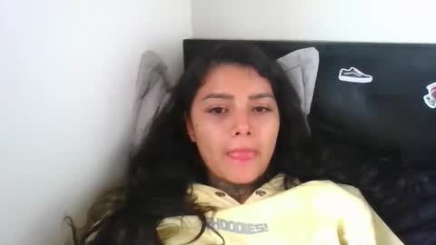 melodie  online show from November 19, 9:15 pm