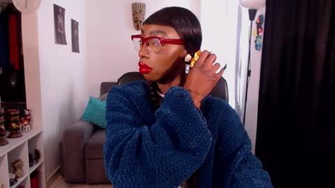 Emilie Diaz online show from February 3, 3:28 pm