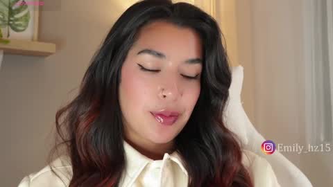 Yuliana online show from May 13, 4:24 pm