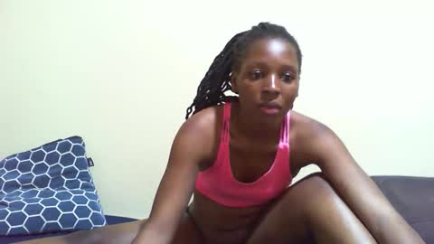 missjade25 online show from March 19, 10:19 am