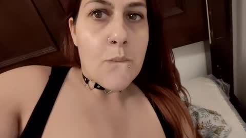 Snapshot of missjuicy1luv chatting on March 9, 11:03 pm Missjuicy1luv online show from March 9, 11:03 pm