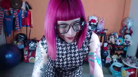 Miss Mia online show from January 14, 9:20 pm