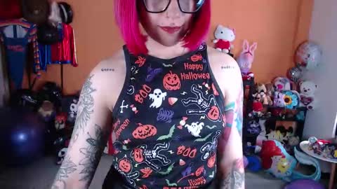 Miss Mia online show from October 20, 4:32 pm