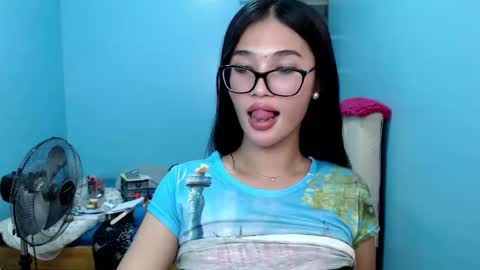 Snapshot of missminervaa chatting on September 25, 12:37 pm missminervaa online show from September 25, 12:37 pm